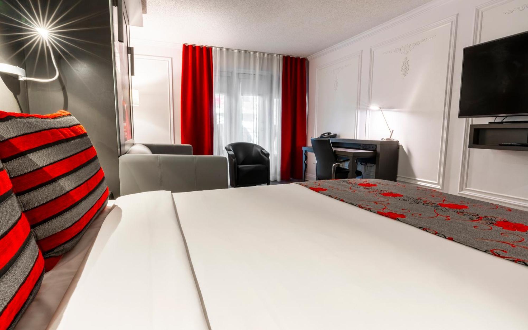 Hotel Plaza Quebec Room photo